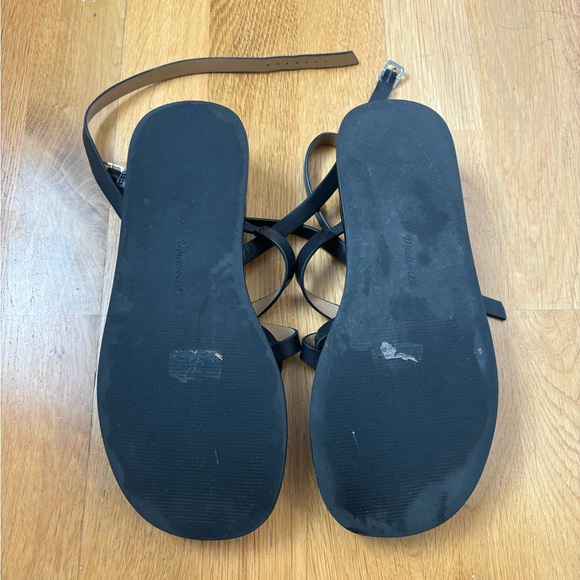 The Sabina Flatform Sandal - Picture 7 of 7